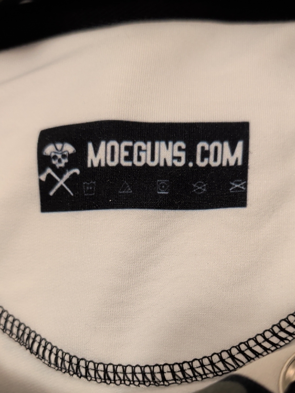 Moeguns Black, White & Olive Camo Hoodie NWOT - Picture 5 of 7